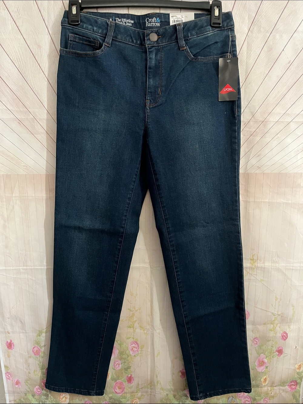 croft & barrow Women’s denim Straight Jeans mid rise 8